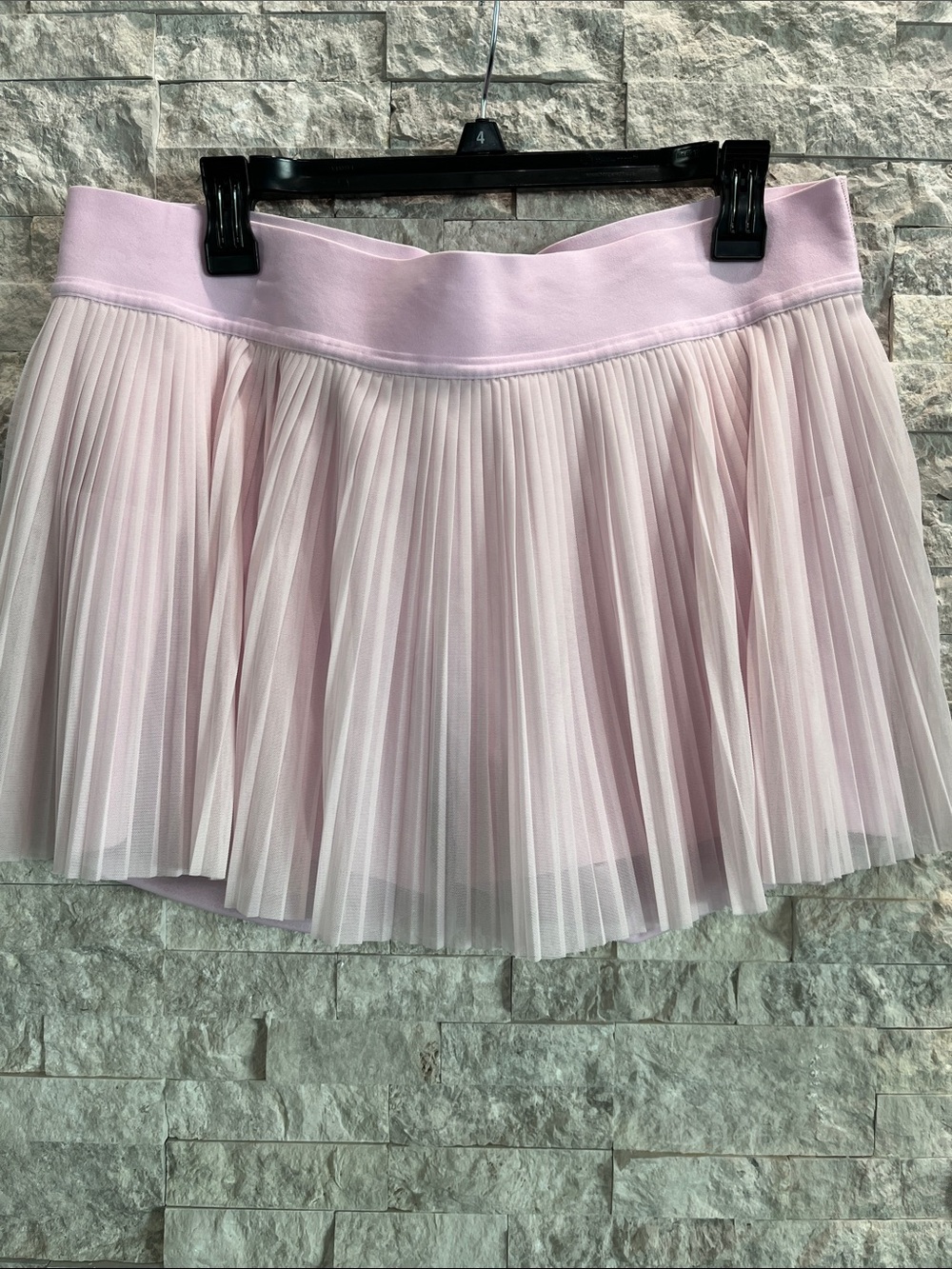 Lululemon Varsity High-Rise
Pleated Tennis Skirt
Strawberry Milkshake Sz-14